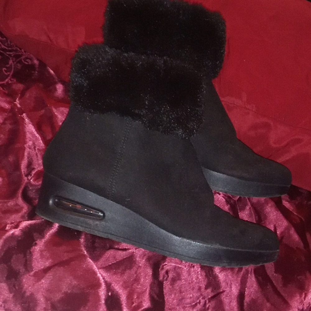 DKNY boots 9 black